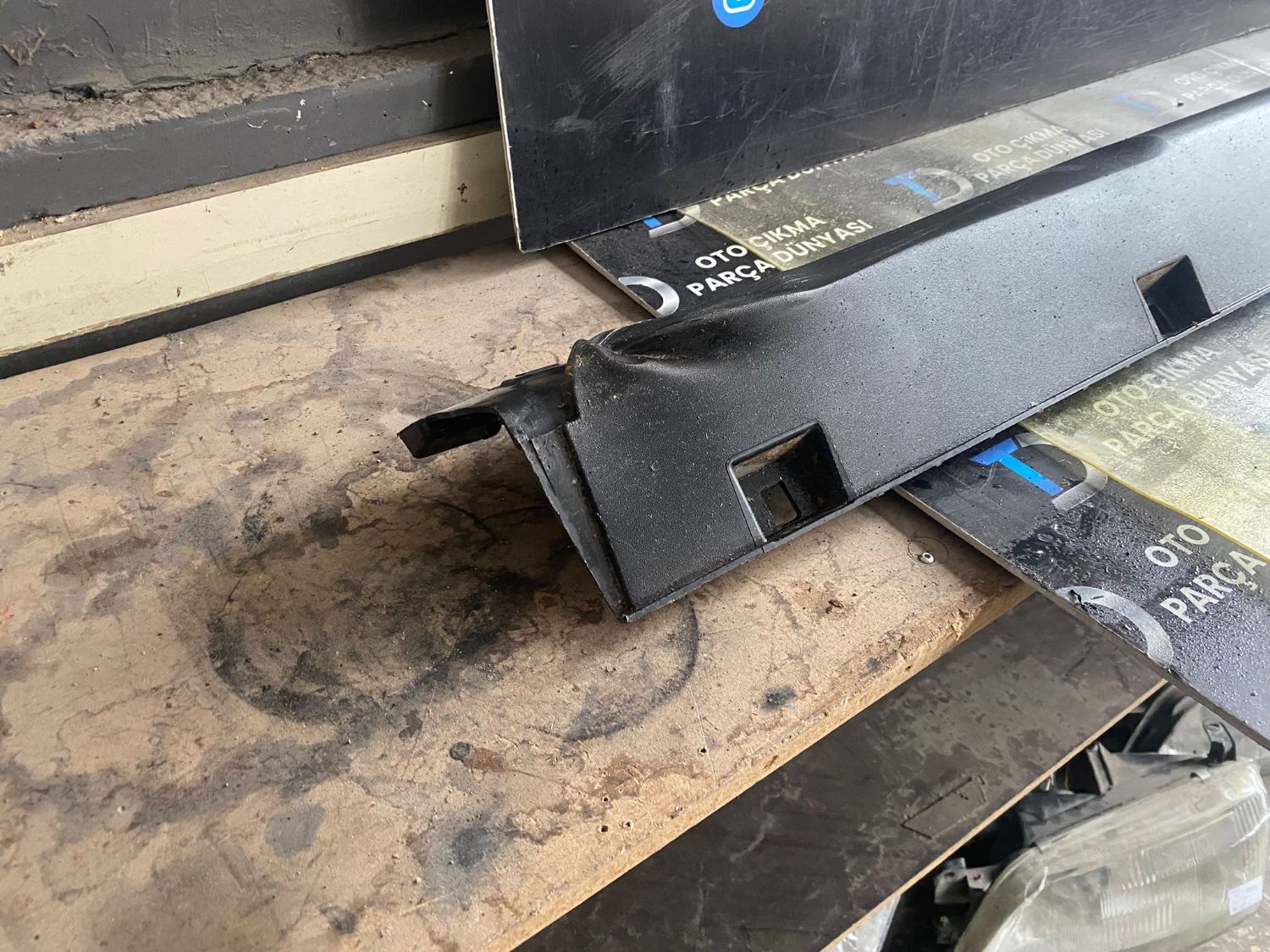 RENAULT DUSTER MAR�B�YEL KAPLAMASI 